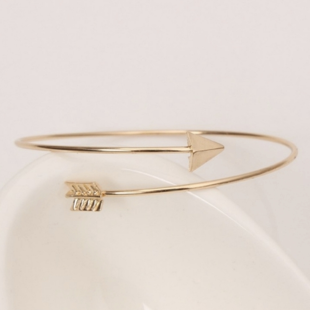 Arrow Bangle Bracelet Gold - Picture 2 of 3